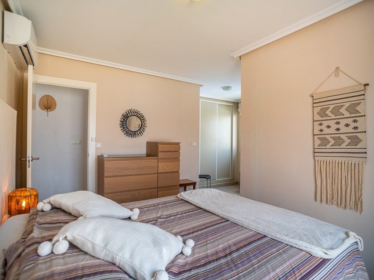 Villa for Sale in Torrevieja, Alicante 14