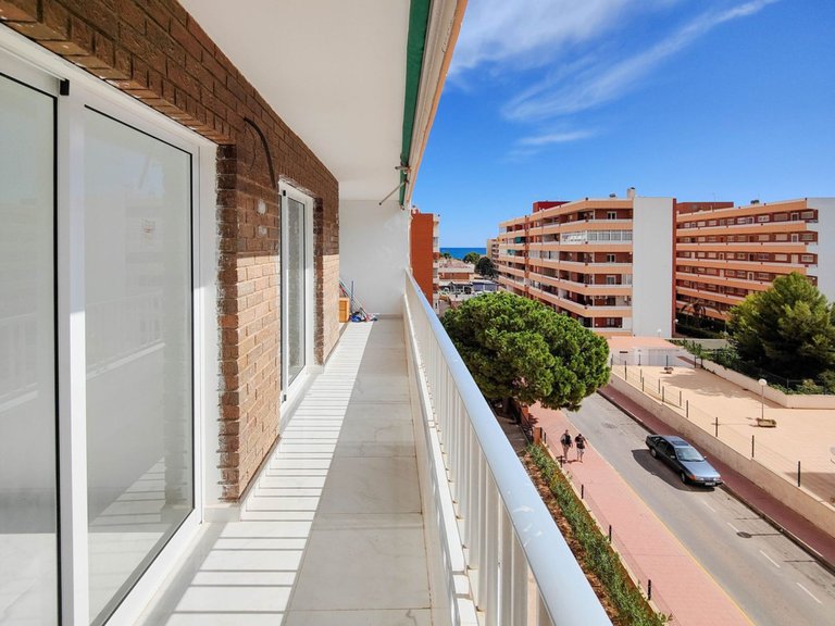 Apartment for Sale in Punta Prima, Alicante 12