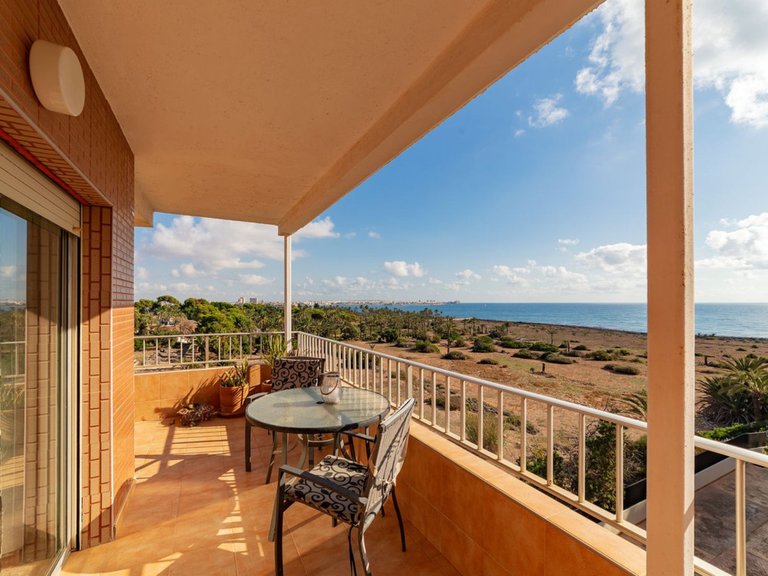 Apartment for Sale in Punta Prima, Alicante 2