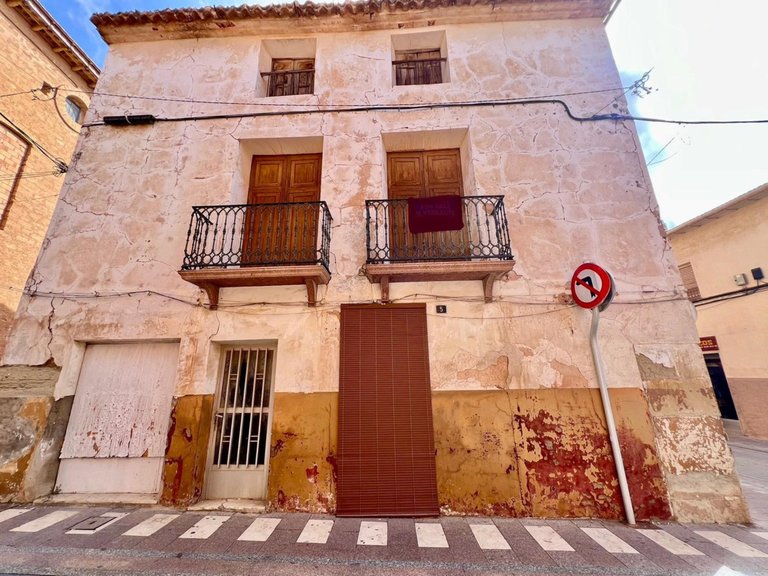 Villa for Sale in Pinoso, Alicante 1