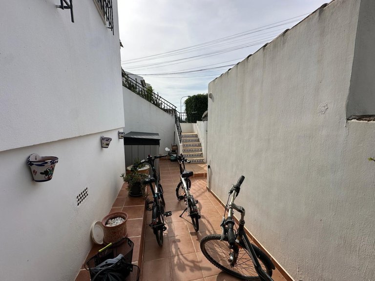 Villa for Sale in Torrevieja, Alicante 3