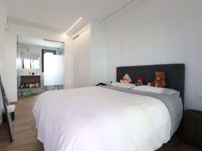 Apartment for Sale in Villamartin, Alicante 12