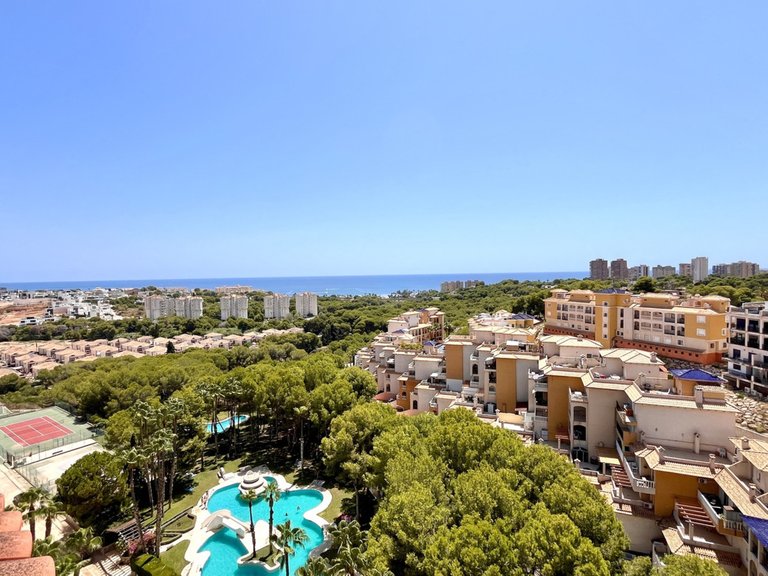 Apartment for Sale in Dehesa De Campoamor, Alicante 1