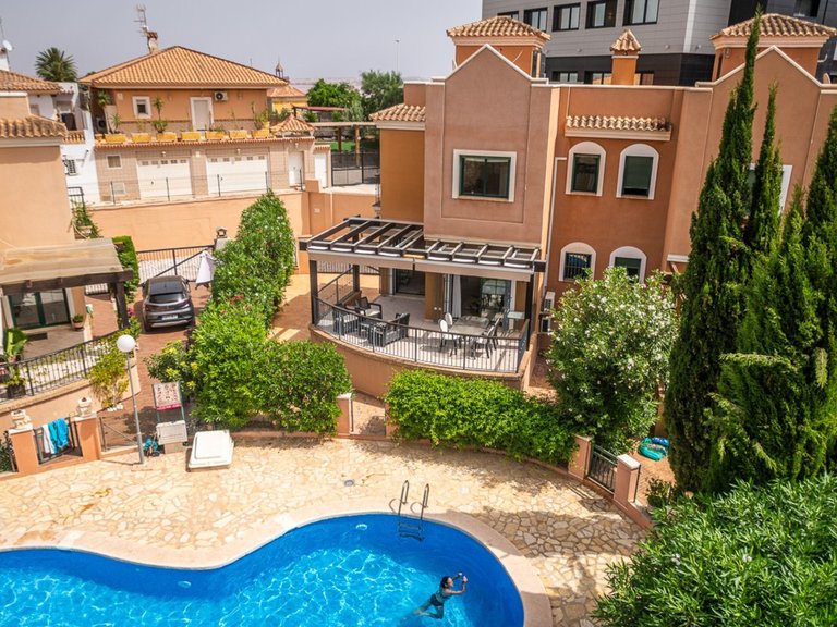 Villa for Sale in Torrevieja, Alicante 31