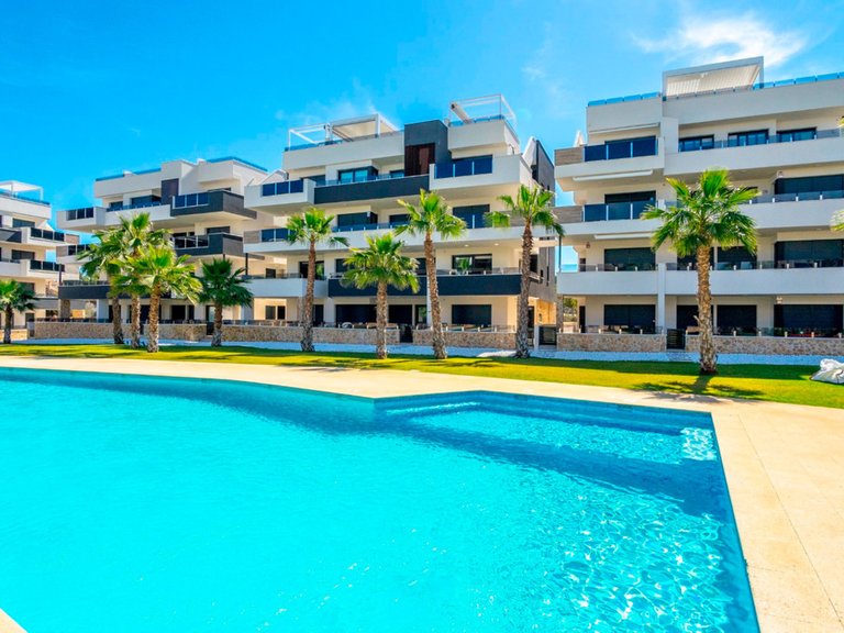 Apartment for Sale in Los Altos, Alicante 27