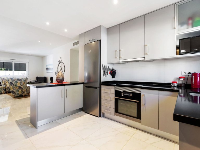 Apartment for Sale in Torrevieja, Alicante 16