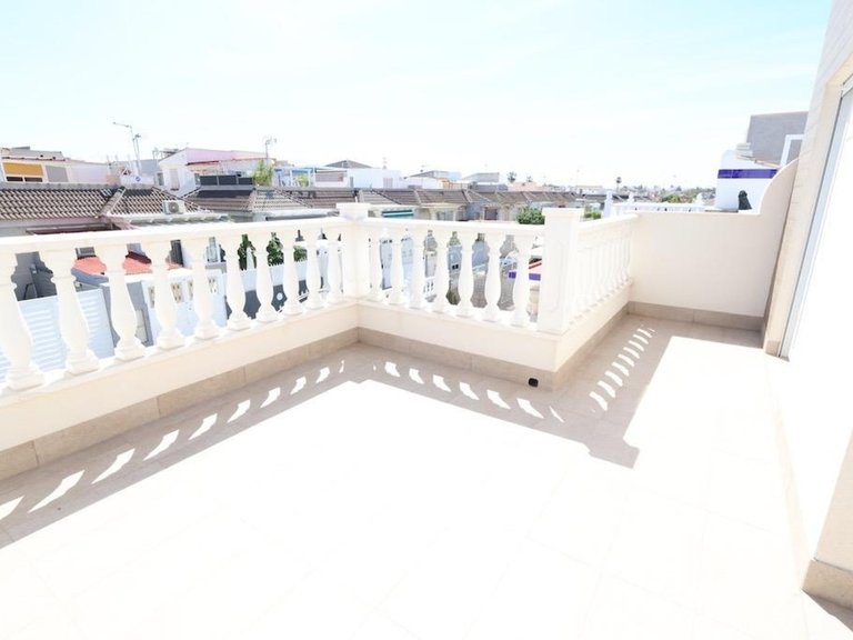Villa for Sale in San Luis, Alicante 27