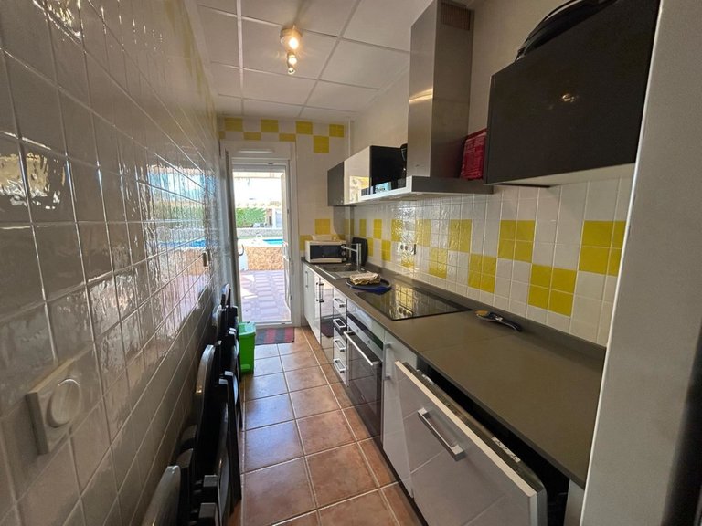Villa for Sale in Mil Palmeras, Alicante 1