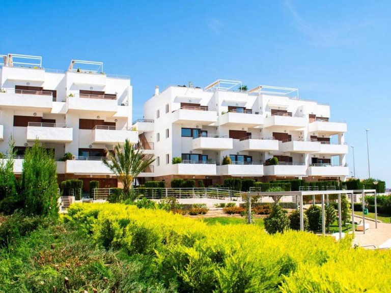 Apartment for Sale in Cabo Roig, Alicante 39