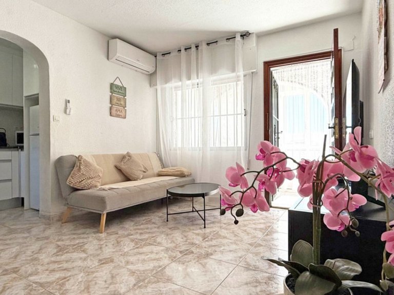 Apartment for Sale in Torrevieja, Alicante 12