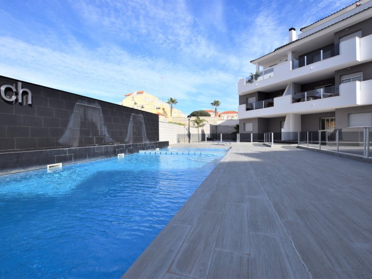 Apartment for Sale in Villamartin, Alicante 28
