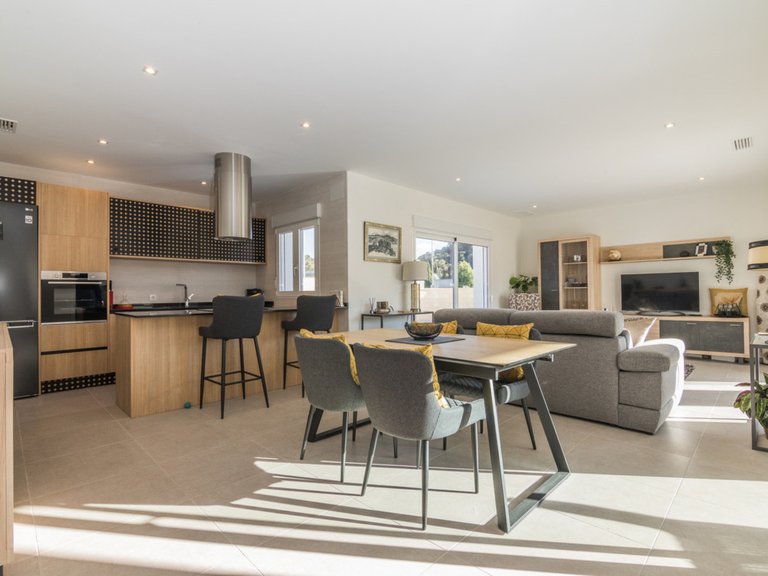 Villa for Sale in Aspe, Alicante 3