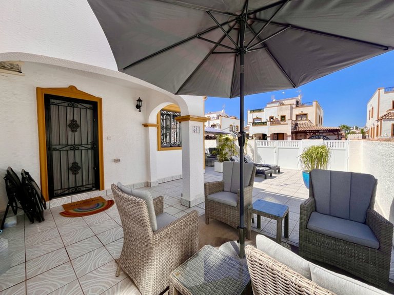 Apartment for Sale in Entre Naranjos, Alicante 27