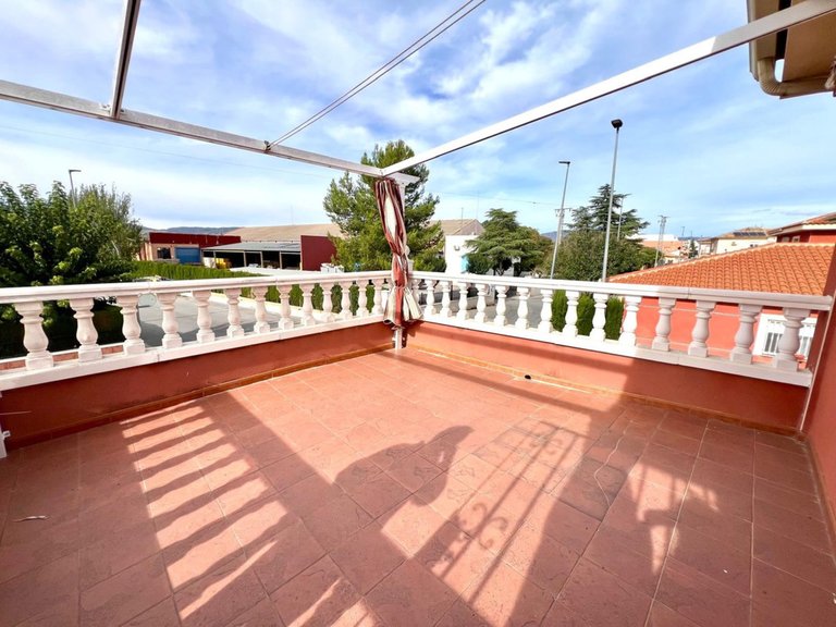 Villa for Sale in Pinoso, Alicante 5