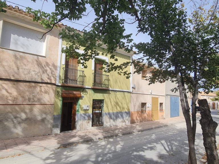 Villa for Sale in Pinoso, Alicante 1