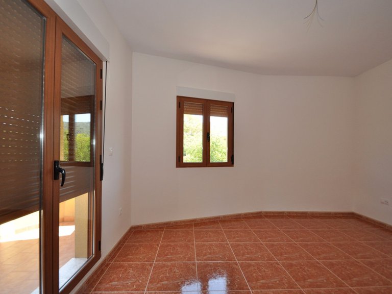 Villa for Sale in Pinoso, Alicante 5