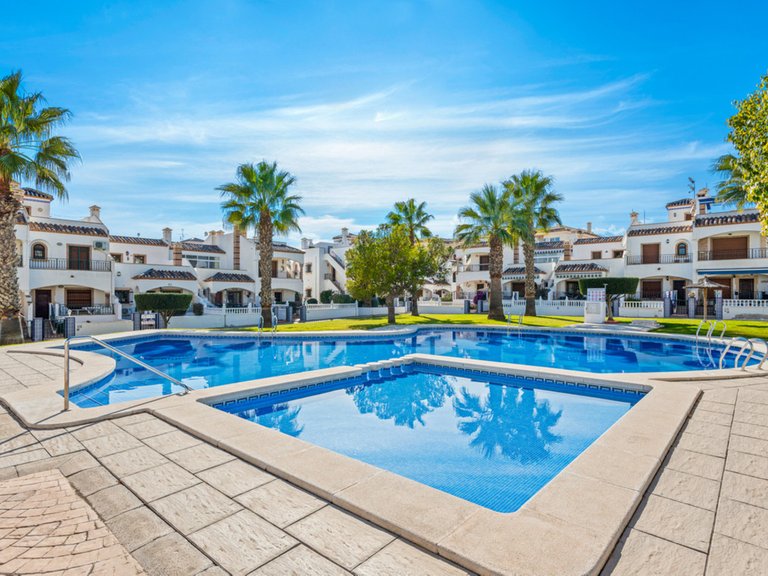 Apartment for Sale in Playa Flamenca, Alicante 38