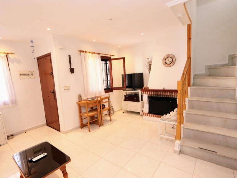 Villa for Sale in Mil Palmeras, Alicante 9