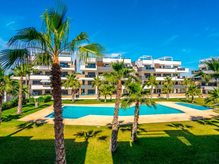 Apartment for Sale in Los Altos, Alicante 10