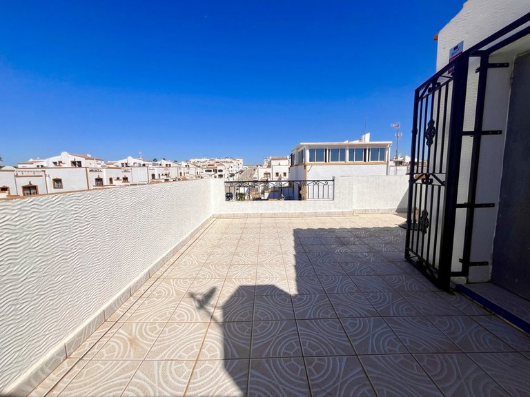 Apartment for Sale in Entre Naranjos, Alicante 26