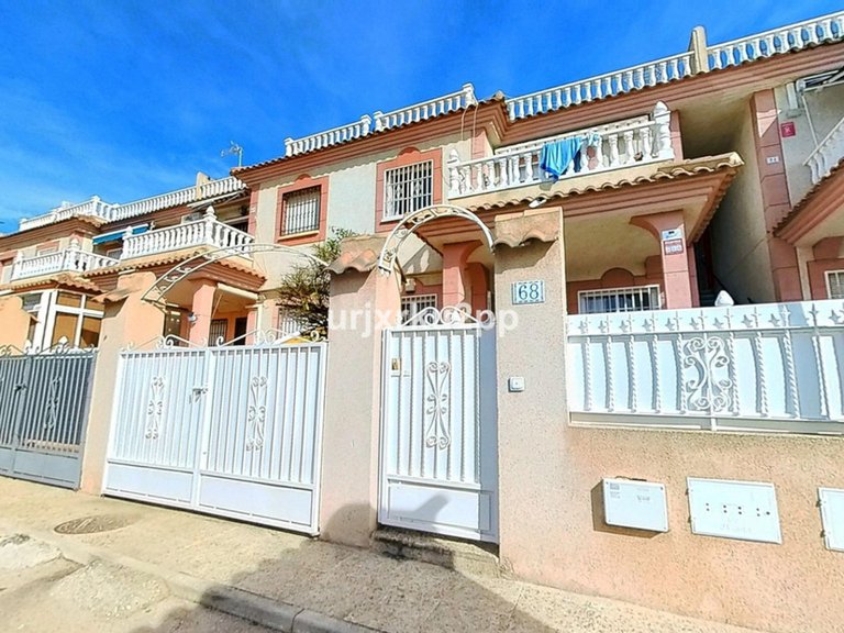 Villa for Sale in Playa Flamenca, Alicante 2