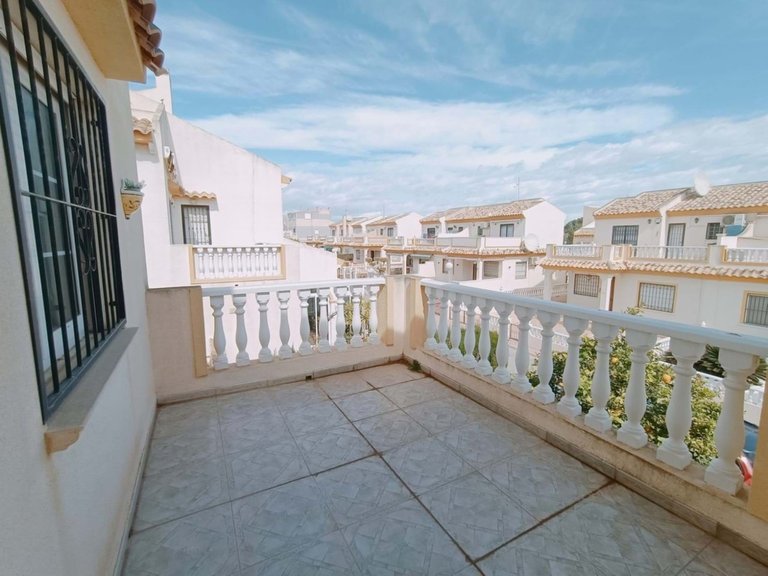 Villa for Sale in Playa Flamenca, Alicante 15