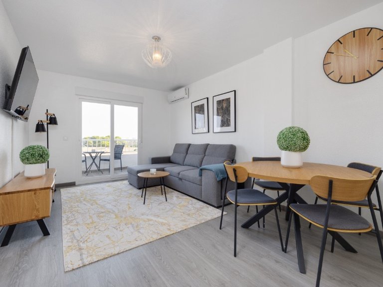 Apartment for Sale in Punta Prima, Alicante 2