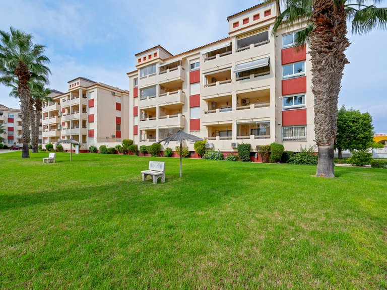 Apartment for Sale in Playa Flamenca, Alicante 1