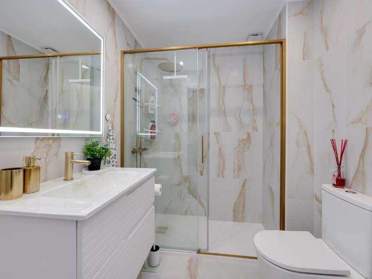 Apartment for Sale in Punta Prima, Alicante 21