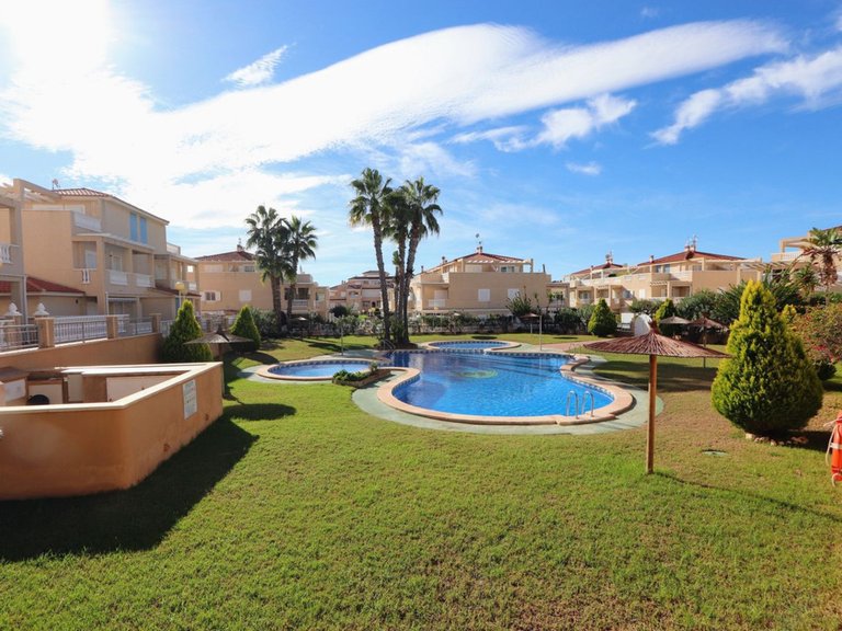 Apartment for Sale in Playa Flamenca, Alicante 44