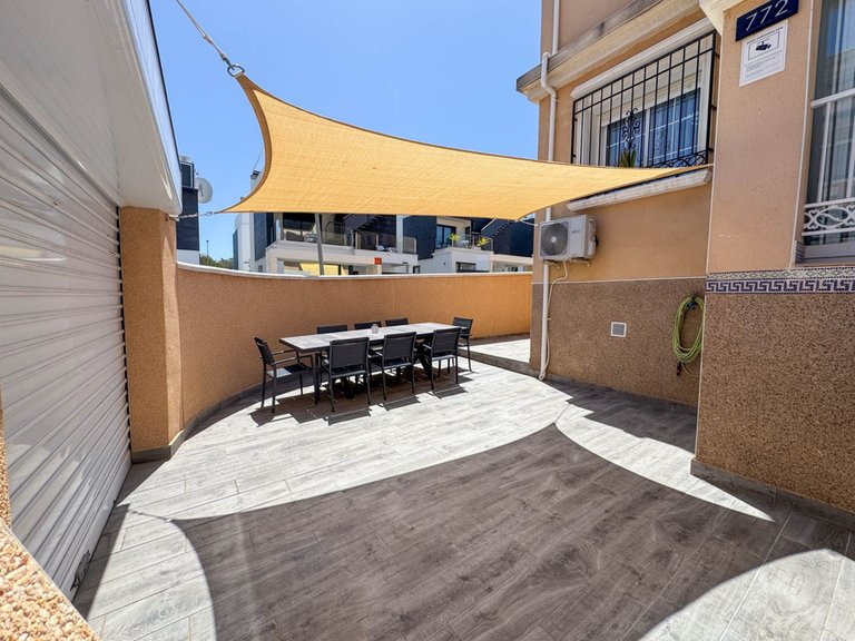 Villa for Sale in Orihuela Costa, Alicante 32