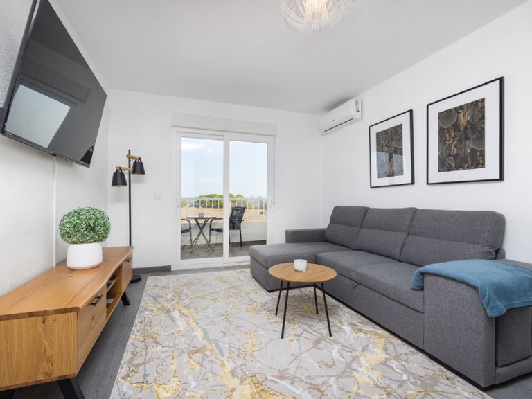 Apartment for Sale in Punta Prima, Alicante 22