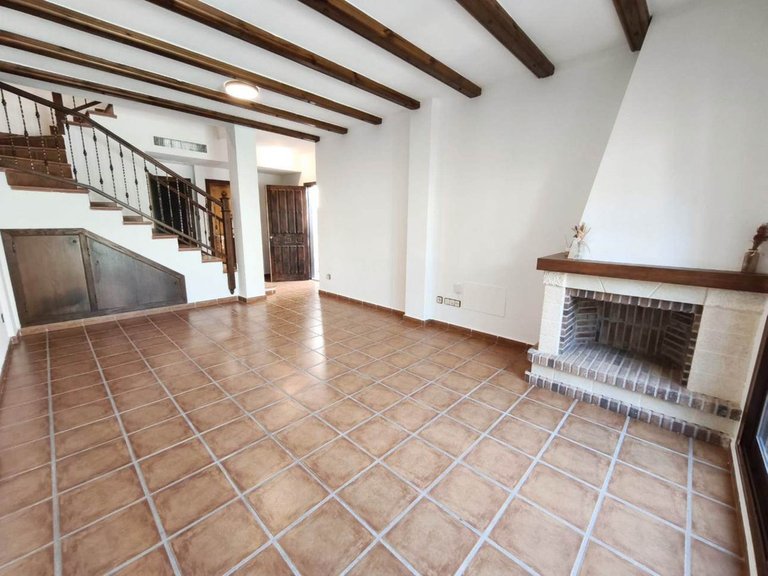 Villa for Sale in Algorfa, Alicante 2