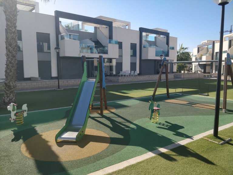 Apartment for Sale in Guardamar Del Segura, Alicante 32