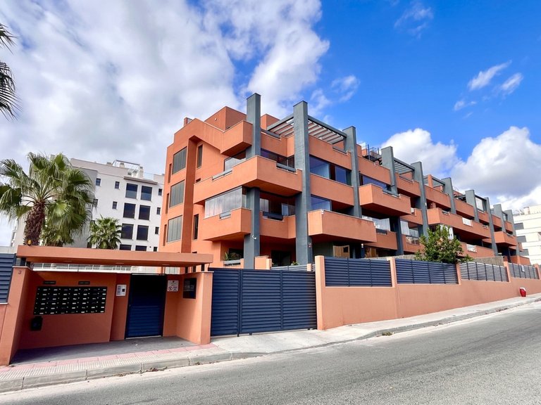 Apartment for Sale in Villamartin, Alicante 2