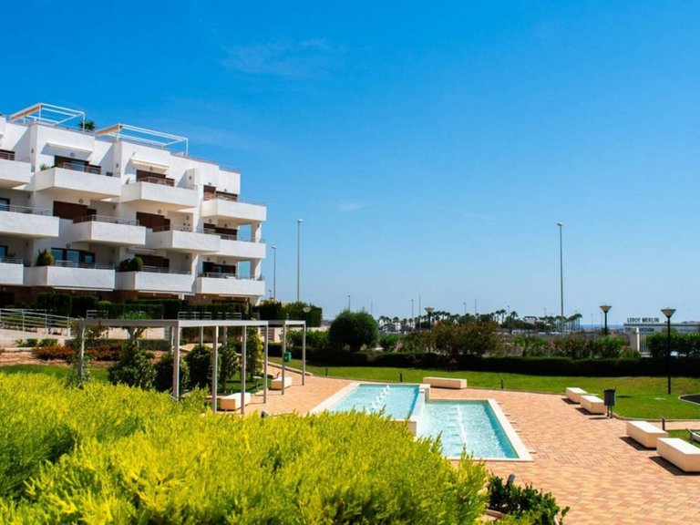 Apartment for Sale in Cabo Roig, Alicante 40