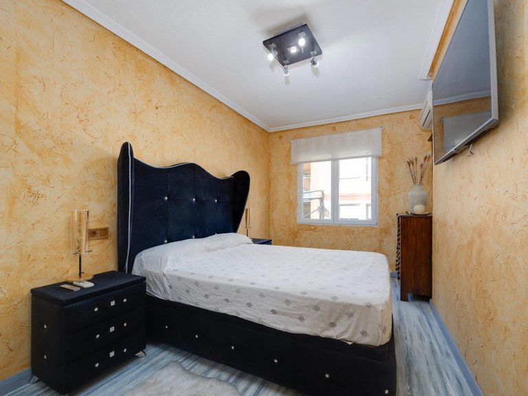 Apartment for Sale in Torrevieja, Alicante 25