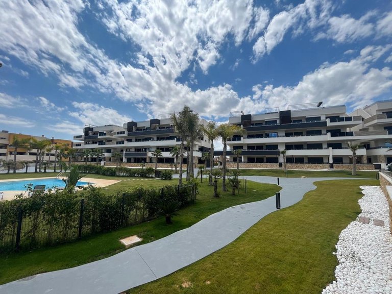 Apartment for Sale in Torrevieja, Alicante 26
