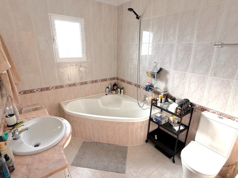 Villa for Sale in Torrevieja, Alicante 17