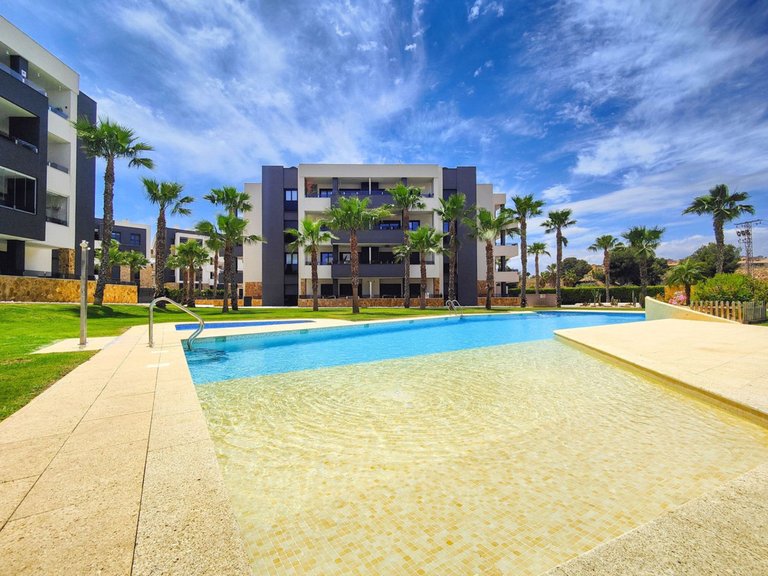 Apartment for Sale in Orihuela Costa, Alicante 38