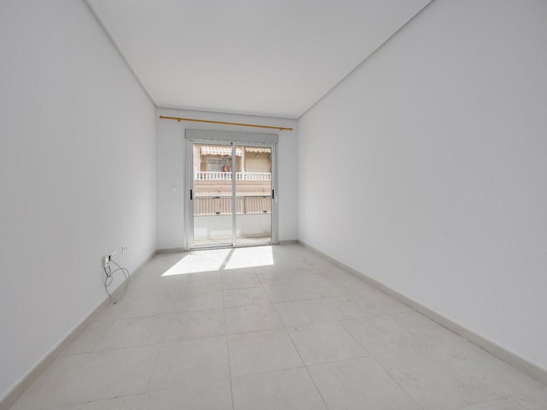 Apartment for Sale in Torrevieja, Alicante 12