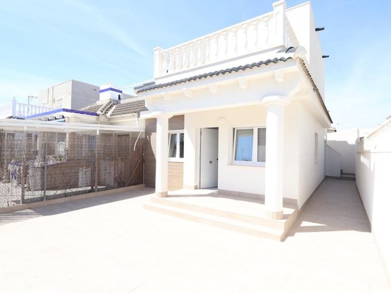 Villa for Sale in San Luis, Alicante 2