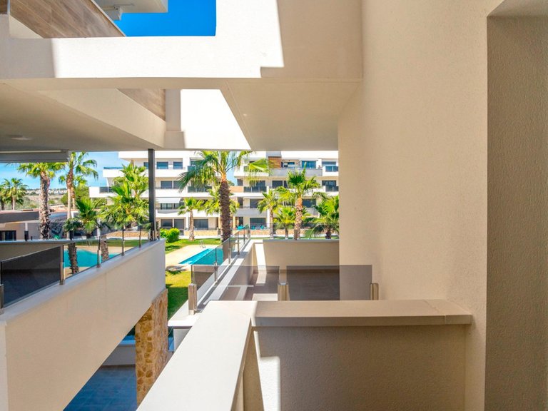 Apartment for Sale in Los Altos, Alicante 37