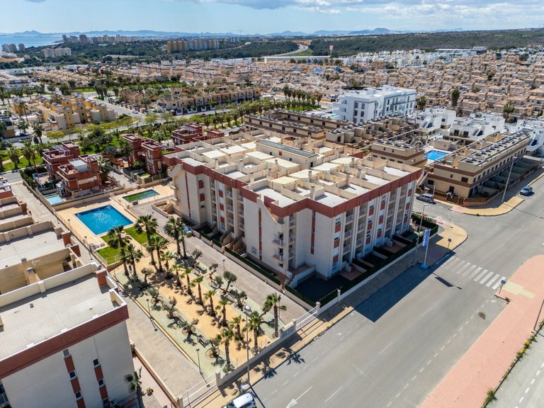 Apartment for Sale in Cabo Roig, Alicante 1