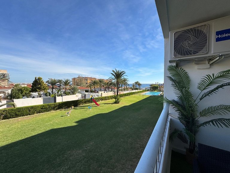 Apartment for Sale in Torrevieja, Alicante 28