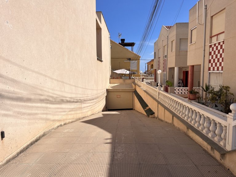 Villa for Sale in Torrevieja, Alicante 32