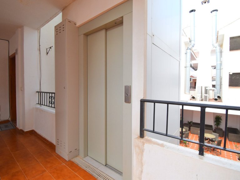 Apartment for Sale in Villamartin, Alicante 13