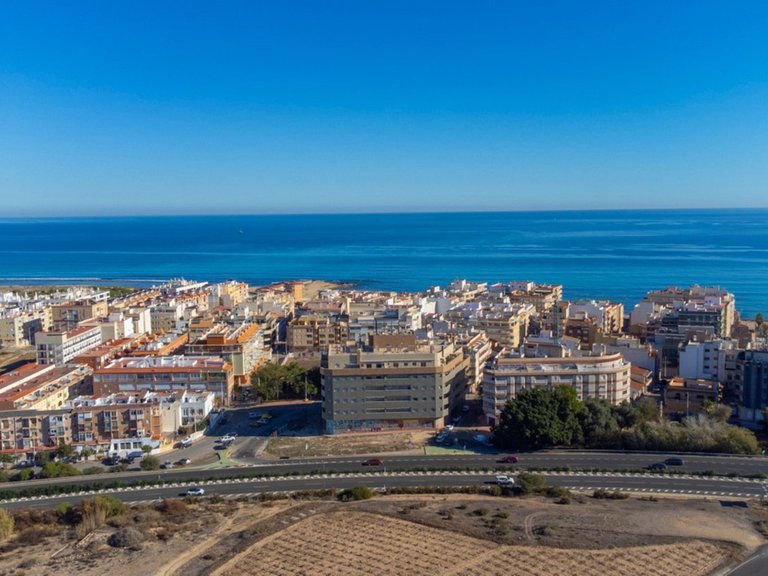 Apartment for Sale in Torrevieja, Alicante 28