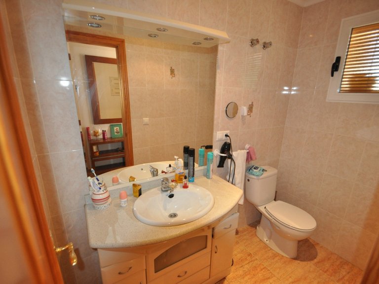 Villa for Sale in Pinoso, Alicante 9