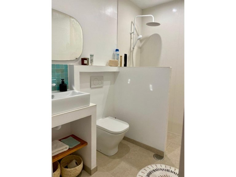 Villa for Sale in Cabo Roig, Alicante 11